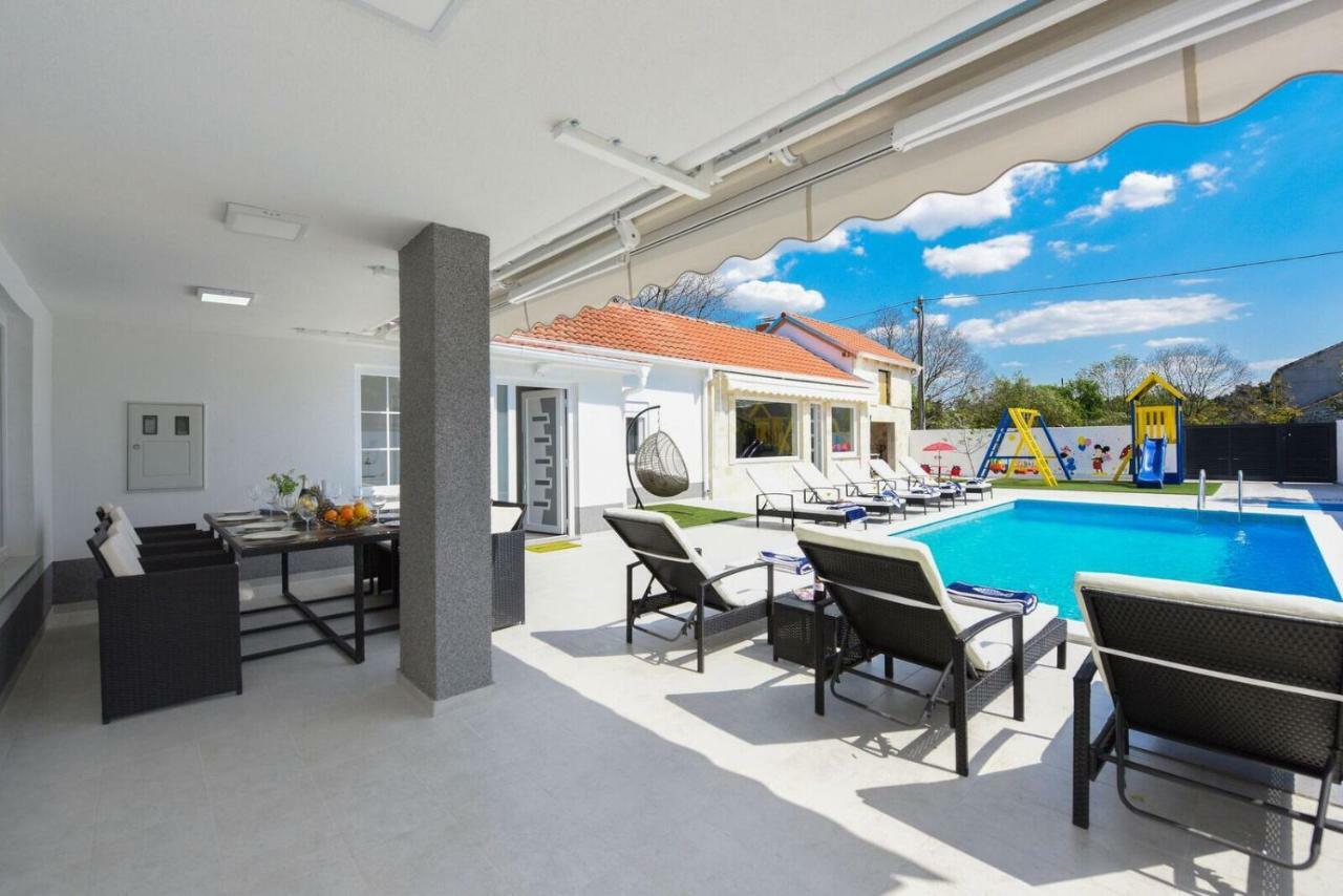 Villa Mare - With Heated Pool Zadar Exterior photo